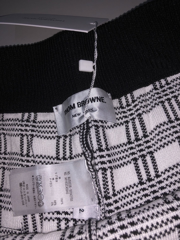 ブランドハーフパンツ全体デザイン